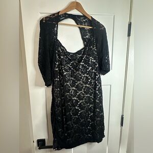 Torrid Formal Fitted Lace Dress with 1/2 sleeve